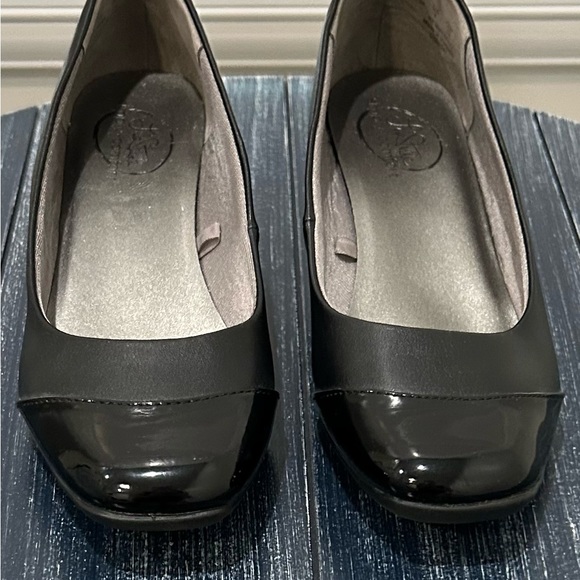 Life Stride Simply Comfort Wedges - Picture 3 of 8